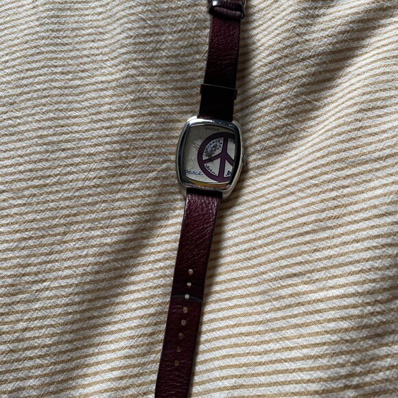 Fossil Peace Sign Watch Purple Leather Strap - Picture 3 of 6